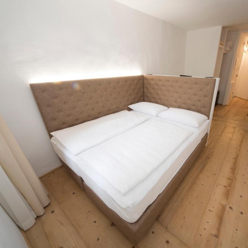 Sir Thomas Bed And More Bolzano Bagian luar foto