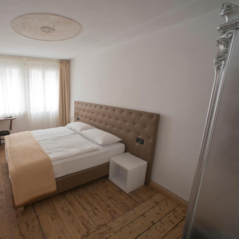 Sir Thomas Bed And More Bolzano Bagian luar foto